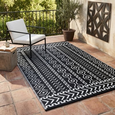 Chatali Tomo Reversible Outdoor Rug, 240x150cm, Black
