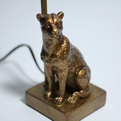 Cheetah Sitting Table Lamp 