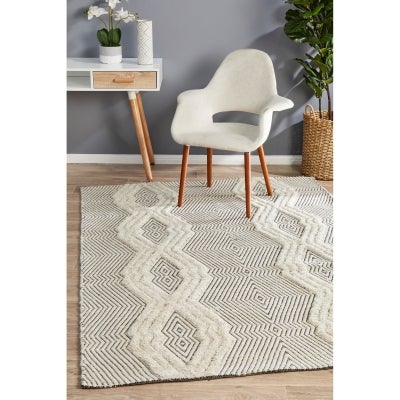 Rhythm Chime Hand Loomed Wool Rug, 190x280cm