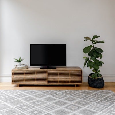 Leo Mango Wood Sliding Door TV Unit, 140cm