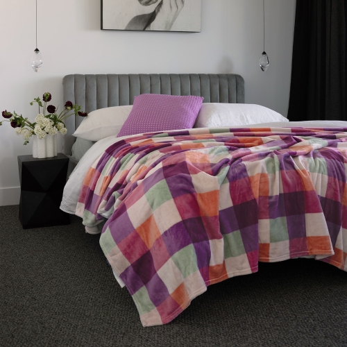 Bambury Charlie Ultraplush Blanket, King, Sherbet