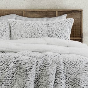 Ardor Boudoir Faux Fur Sherpa Comforter Set, Queen / King, Silver