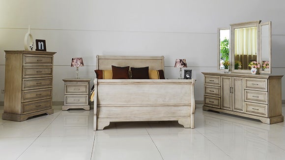 Dallington Solid Boxwood Sleigh Bedroom Set
