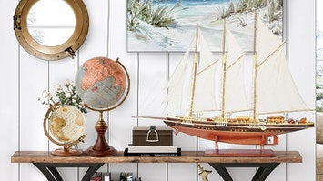 DELIGHTFUL DECOR