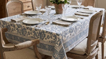 DECOR WITH DETAIL